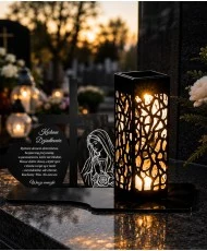 Krzyż z dwoma sercami Więź i nadzieja — znicz z dedykacją — aranżacja na grobie